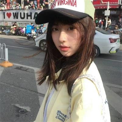 老大靠边闪 海报